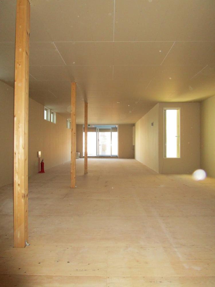 その他　奥側は幅約5.9ｍ