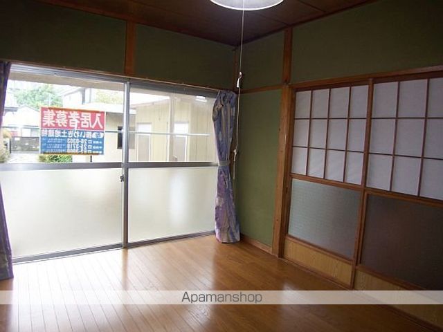 いとうアパートの居間写真