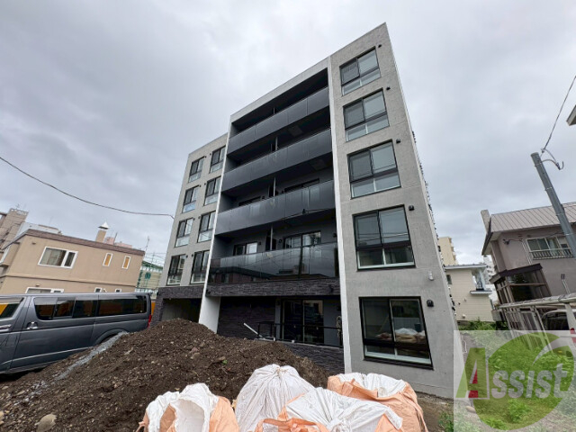 建物外観　札幌市中央区南１９条「ＢＬＵＥ　ＦＯＲＥＳＴ」完成予想パース