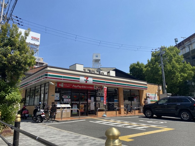 コンビニ　セブンイレブン大阪松崎町4丁目店（コンビニ）まで815m