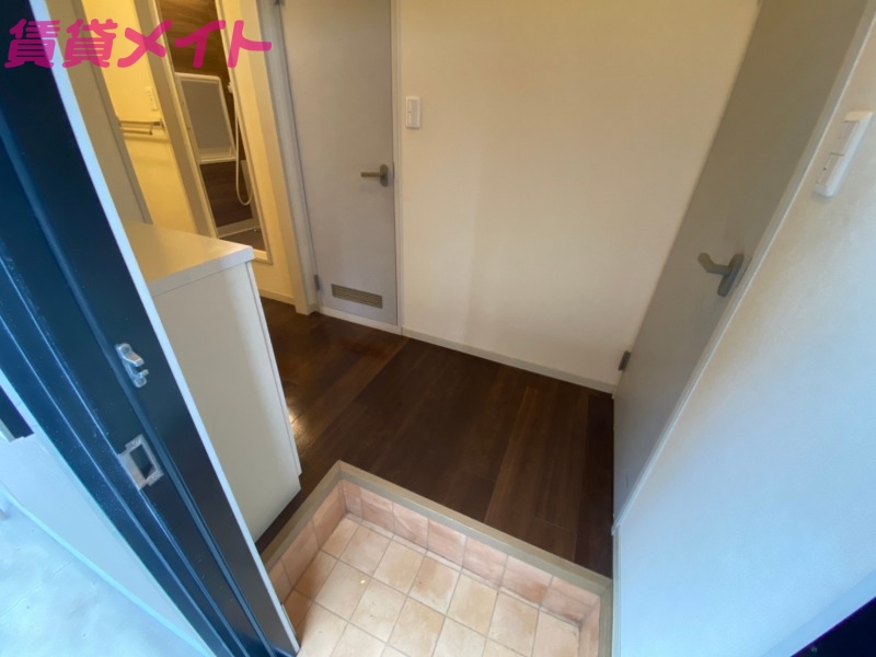 玄関　同物件参照写真