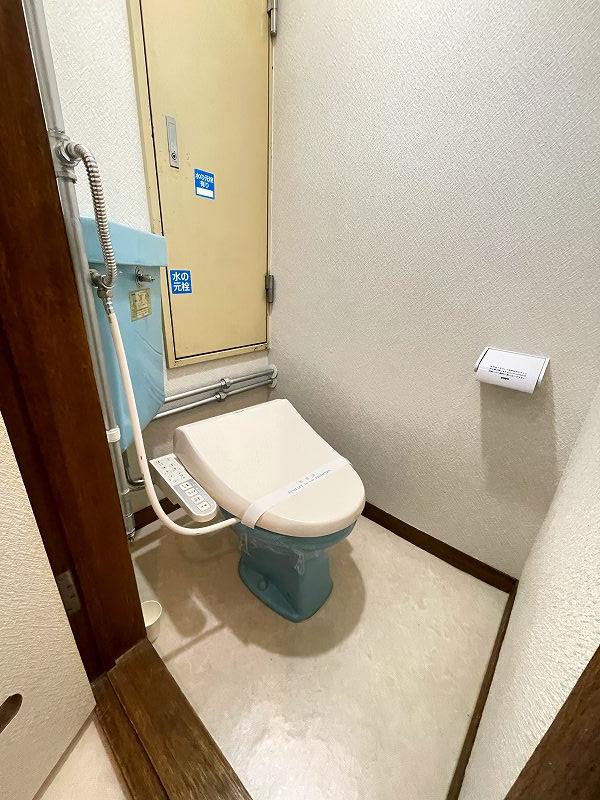 トイレ　トイレ