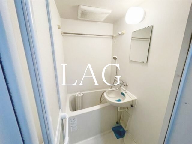 バス・シャワールーム　お風呂です。