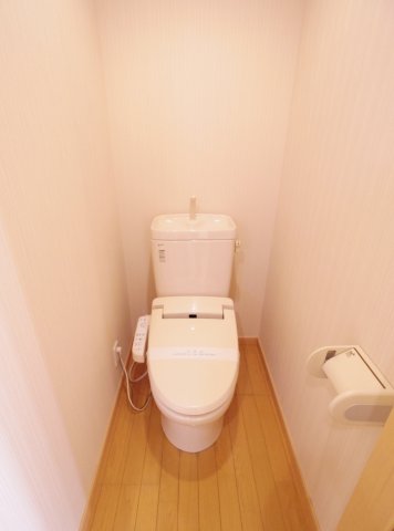 トイレ　※同仕様写真