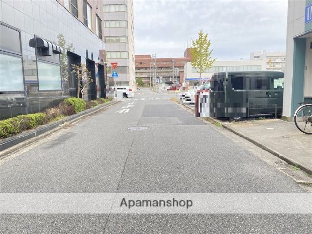 その他　前面道路（その他）まで0m