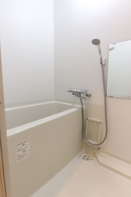 バス・シャワールーム　※別室の参考写真の為、現況優先です。