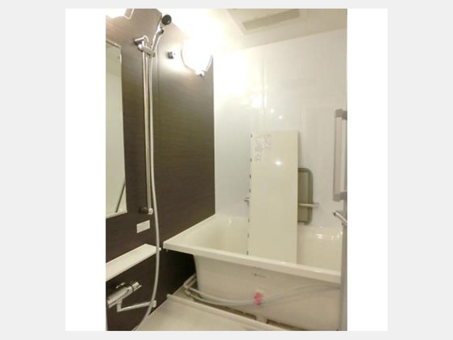 バス・シャワールーム　※別部屋参考写真バス