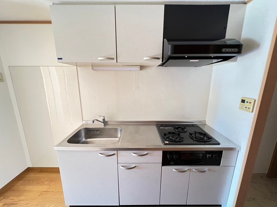 キッチン　※別部屋の写真です