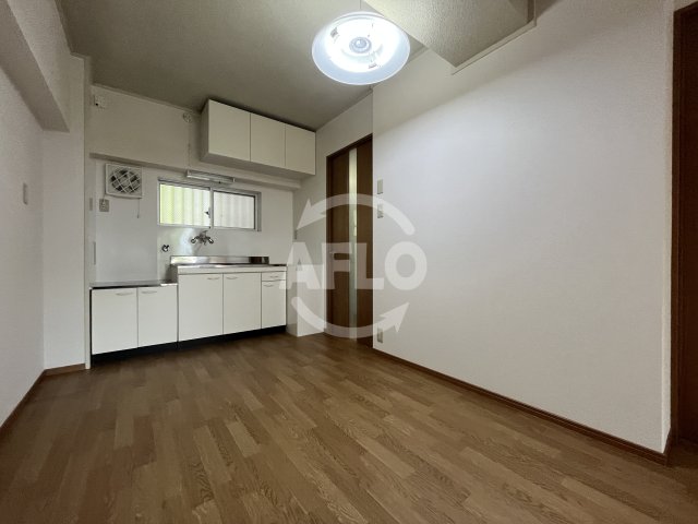 居室・リビング　第3田村マンション　リビング