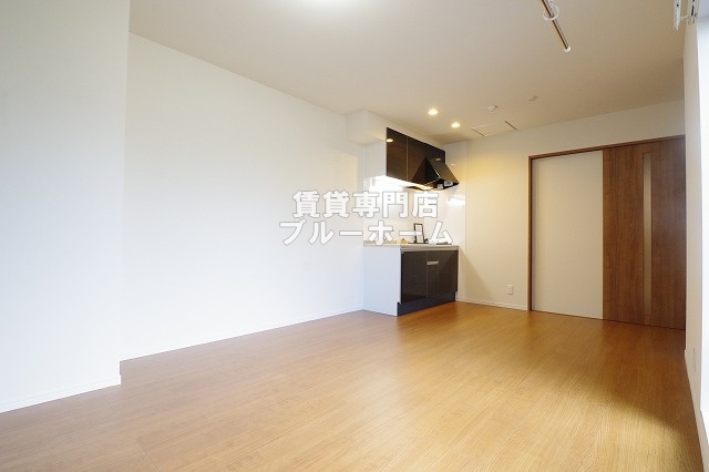 居室・リビング　10.3帖の広いリビングです！