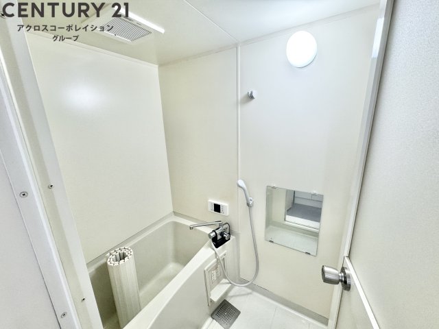 バス・シャワールーム　追い炊き機能付きバスでおすすめ！