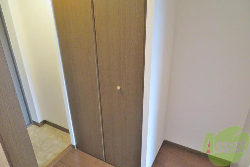 収納　分かりづらいですがクローゼットは廊下にあります。