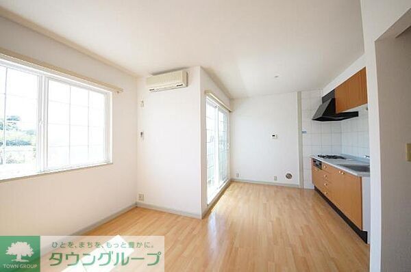 居室・リビング　現地待ち合わせ歓迎♪お問合せはタウンハウジングまで！