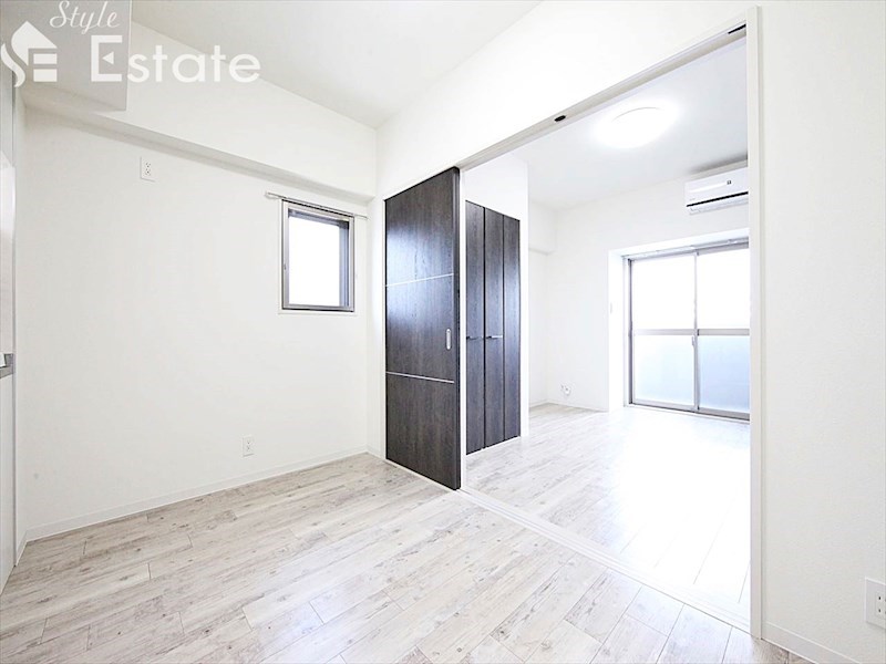 居室・リビング　内装