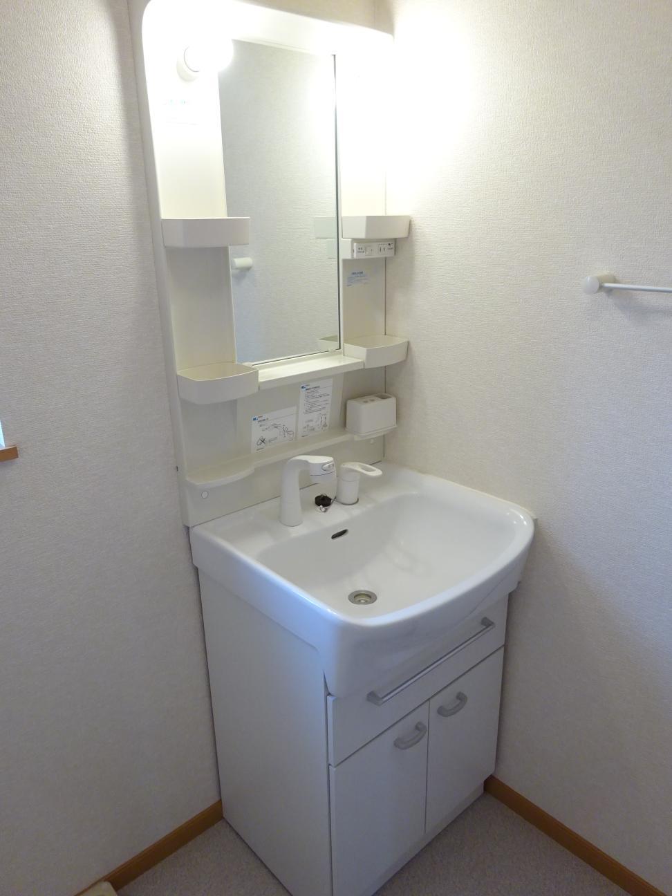 洗面設備　洗髪洗面化粧台