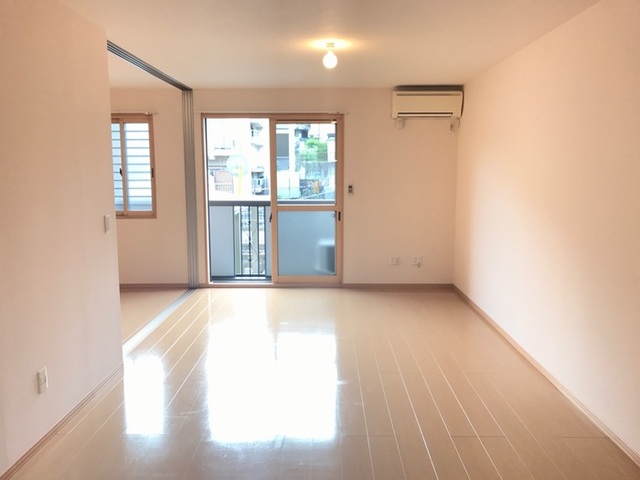 居室・リビング　同仕様