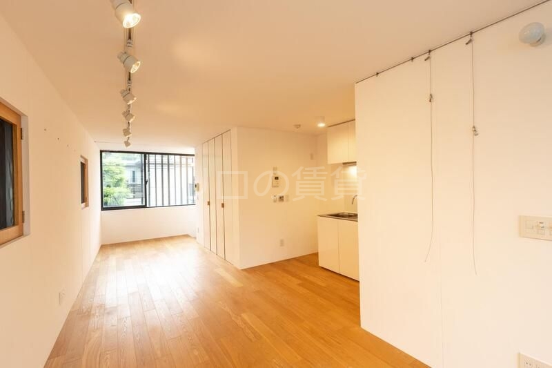 居室・リビング　以下、別部屋参照