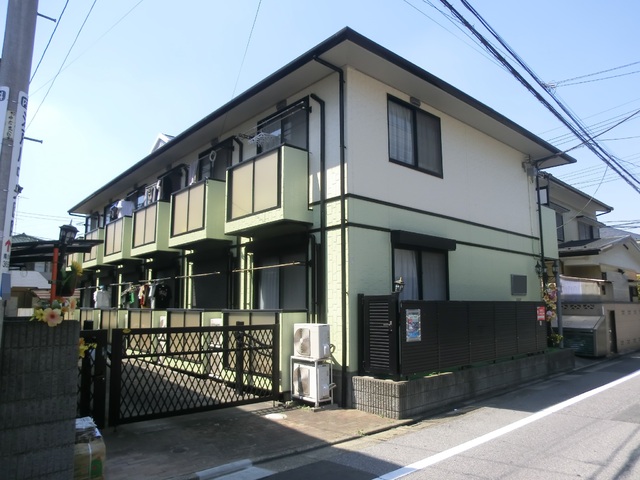 建物外観　閑静な住宅地にあるアパートです。