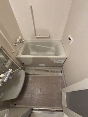 ＪＲ東海道本線 千里丘駅 徒歩4分 5階建 築25年の風呂写真