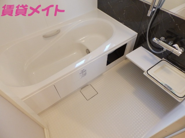 バス・シャワールーム　同型参考写真