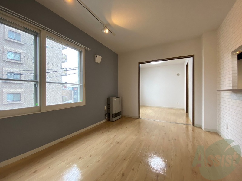 居室・リビング　広くてキレイなお部屋が広がっていて、充実した生活が送れそう。