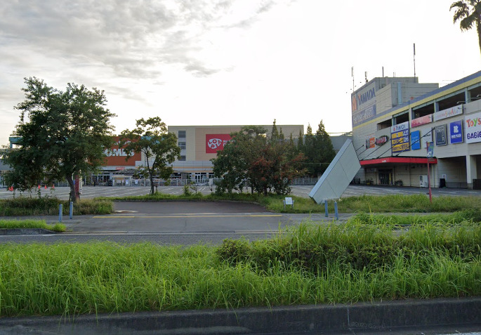 スーパー　ロピア 蘇我島忠ホームズ店（スーパー）まで613m