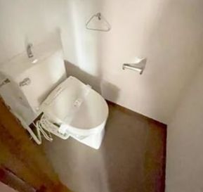 トイレ　清潔感のあるトイレです