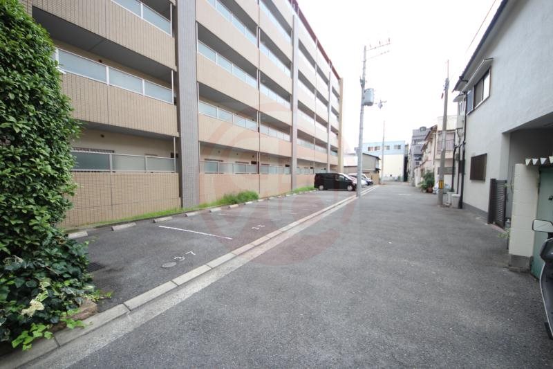 駐車場　駐車場完備です