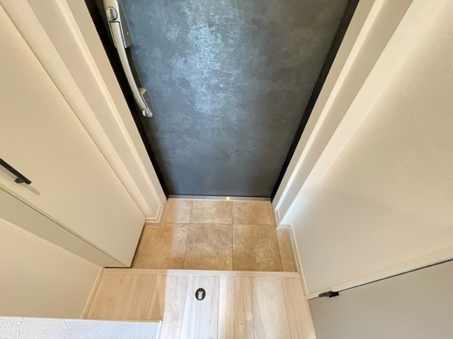 玄関　※別部屋の写真です