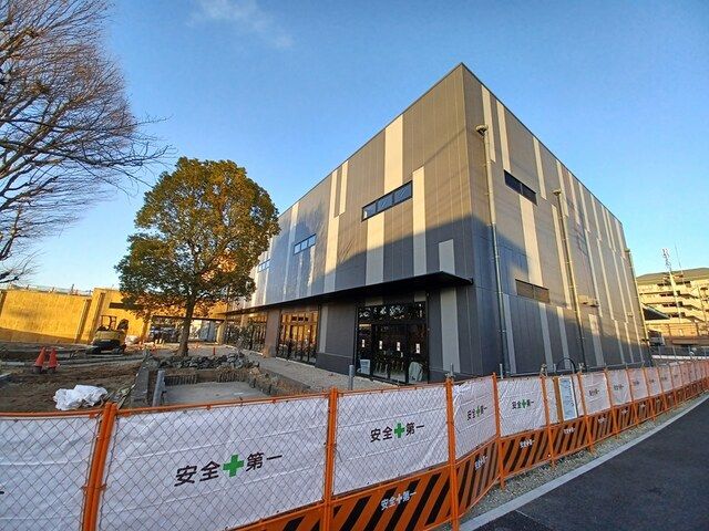 スーパー　（仮称）ベルクス足立鹿浜店（スーパー）まで378m