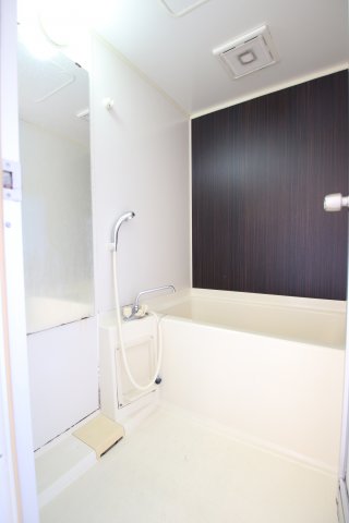 バス・シャワールーム　日々の暮らしに欠かせないお風呂です