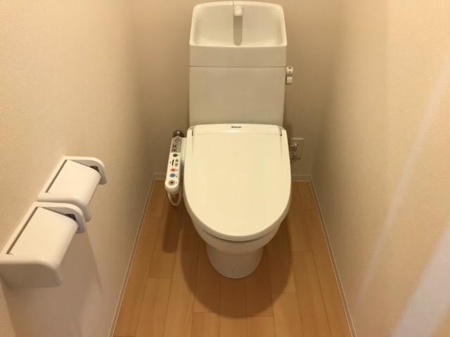 トイレ　シャワー付トイレ