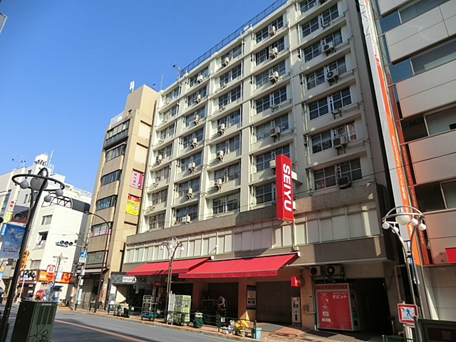 スーパー　西友高田馬場店（スーパー）まで82m