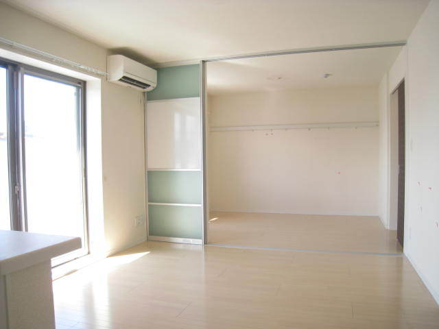 居室・リビング　ＬＤＫ１２帖※同タイプ参考写真