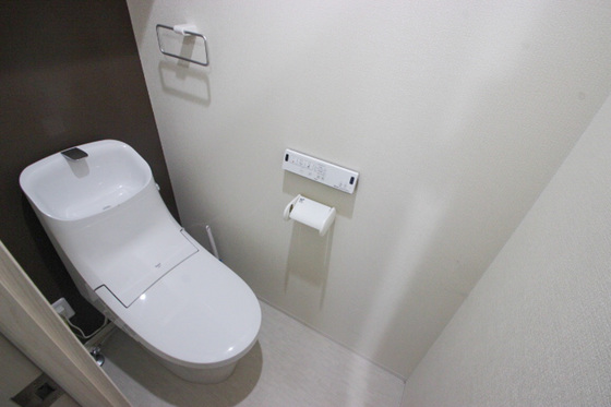 トイレ　※別部屋の写真です
