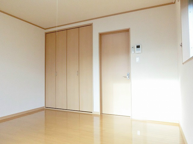 その他部屋・スペース　優しい色合いの内装。