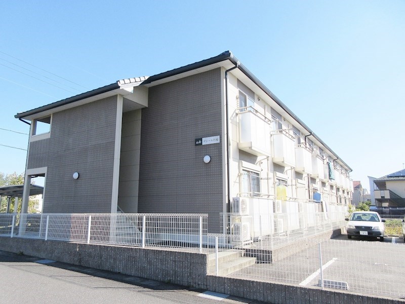 建物外観　外観　2009年築　生活便利で住みやすい立地です♪