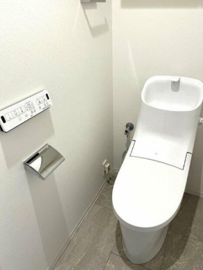 トイレ　清潔感のあるトイレです