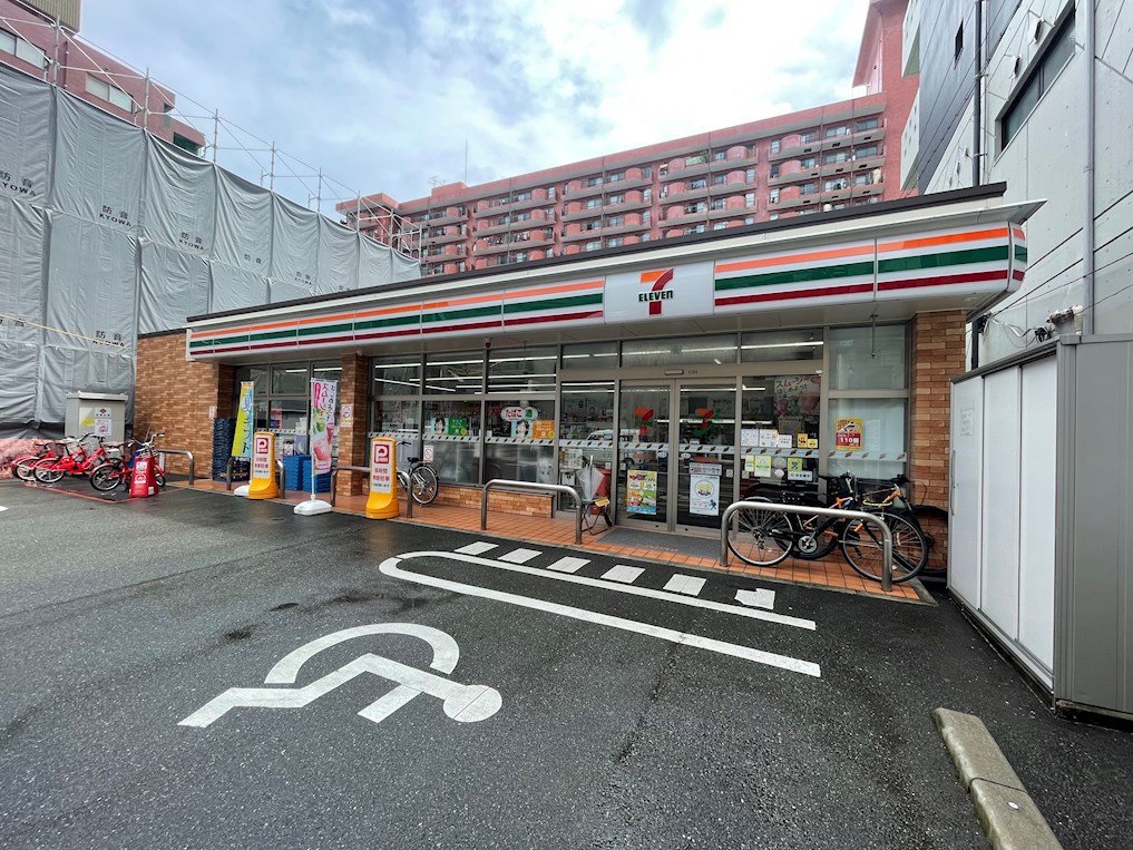 コンビニ　セブンイレブン 福岡舞鶴1丁目店（コンビニ）まで511m