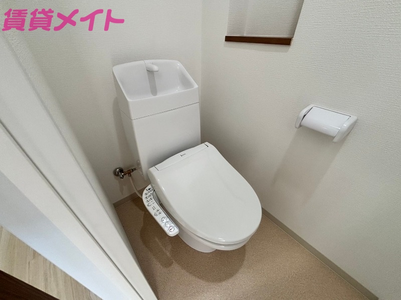 トイレ　同型参考写真