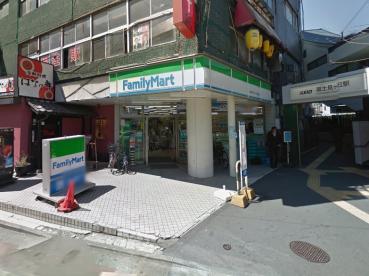 コンビニ　ファミリーマート 杉並富士見ヶ丘駅前店（コンビニ）まで488m