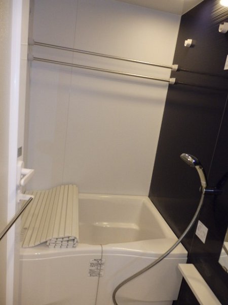 バス・シャワールーム　同マンション別部屋