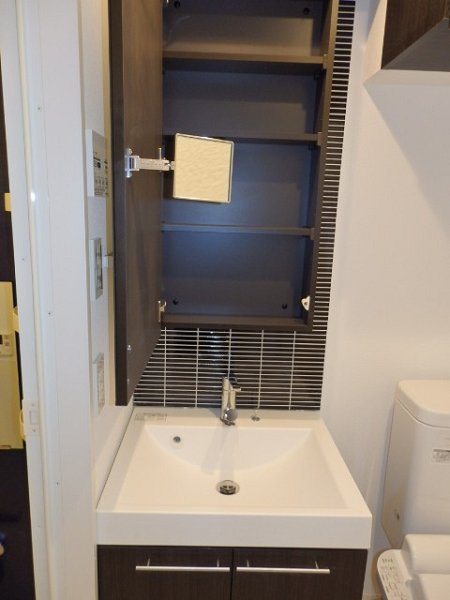 洗面設備　同マンション別部屋
