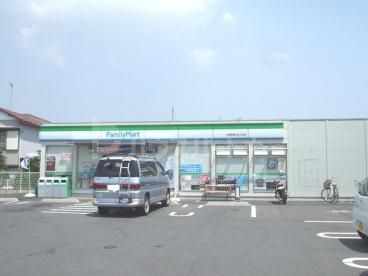 コンビニ　ファミリーマート検見川５丁目店（コンビニ）まで640m