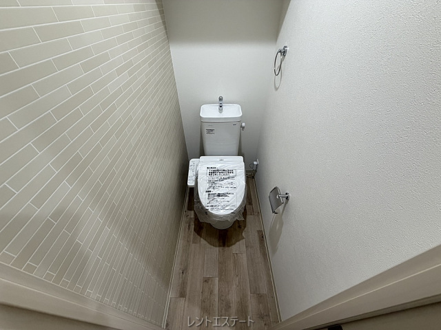 ＪＲ阪和線 杉本町駅 徒歩3分 3階建 新築のトイレ写真