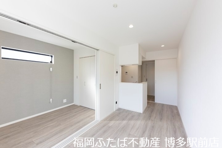 robot home 井尻IVの居間写真