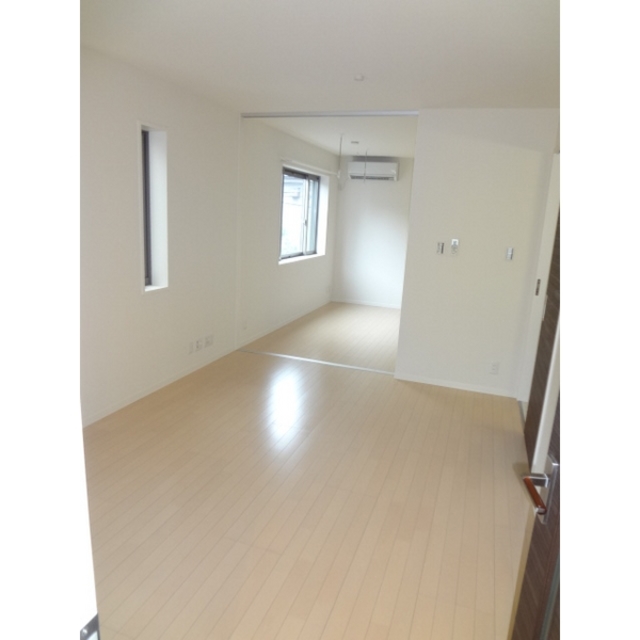 居室・リビング　きれいなお部屋