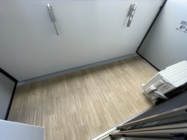 バルコニー　モデル写真