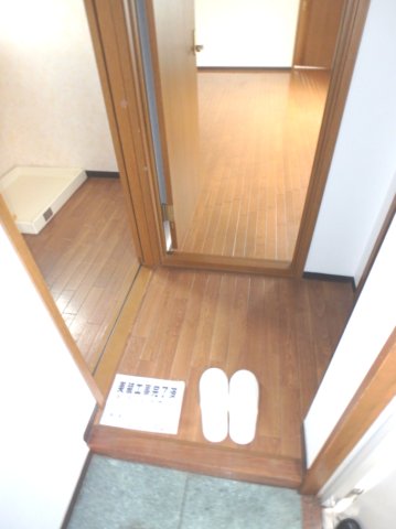 神戸電鉄三田線 田尾寺駅 徒歩6分 3階建 築30年の玄関写真