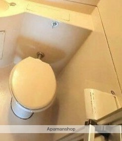 ＪＲ横須賀線 戸塚駅 徒歩9分 2階建 築40年のトイレ写真